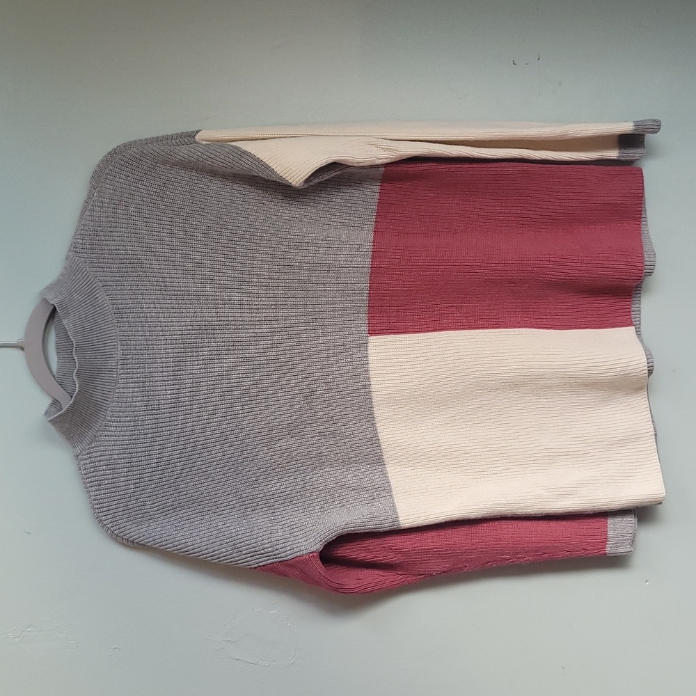 APT 9 SWEATER